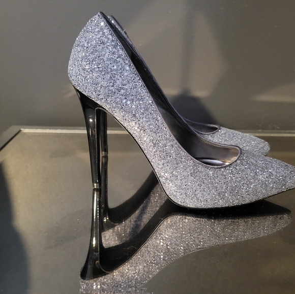 Carlos Santana Silver Glitter Pumps 8.5 - Picture 3 of 4